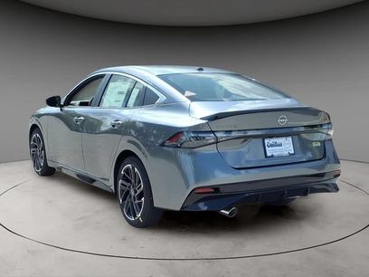 New 2026 Nissan Sentra SR w/ Floor Mat Package