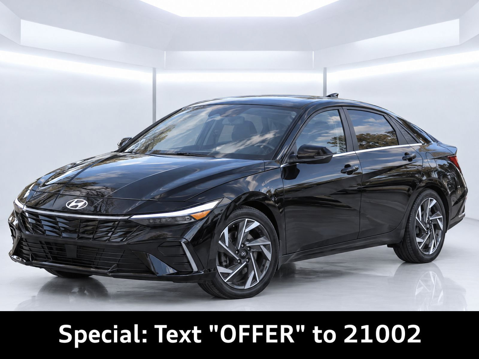 Used 2024 Hyundai Elantra Limited FWD 360° Tour