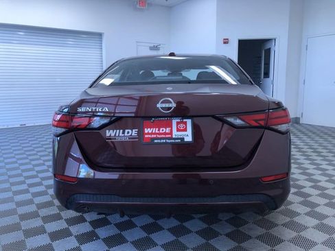 Used 2025 Nissan Sentra SV FWD image 14