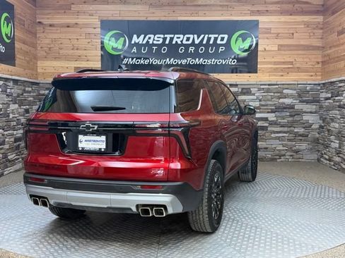 Used 2024 Chevrolet Traverse Z71 AWD/4WD image 8