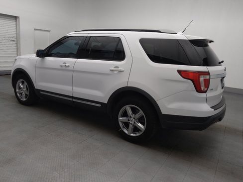 Used 2019 Ford Explorer XLT w/ Equipment Group 201A FWD image 3