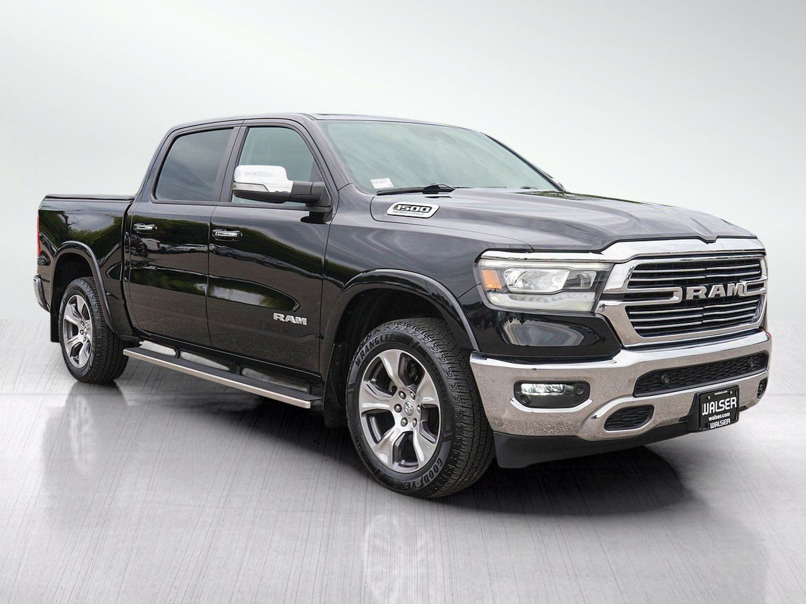 Used 2021 RAM 1500 Laramie AWD/4WD image 8