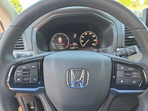 Used 2025 Honda Odyssey EX-L image 23