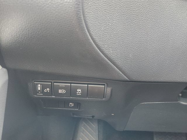 Used 2025 Toyota Corolla Cross AWD Hybrid image 24