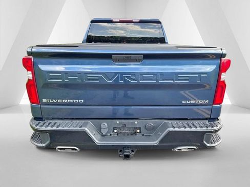 Used 2019 Chevrolet Silverado 1500 Custom Trail Boss w/ Custom Convenience Package AWD/4WD image 6