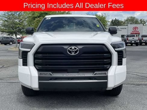 Used 2025 Toyota Tundra SR5 w/ SR5 Premium Package AWD/4WD image 8