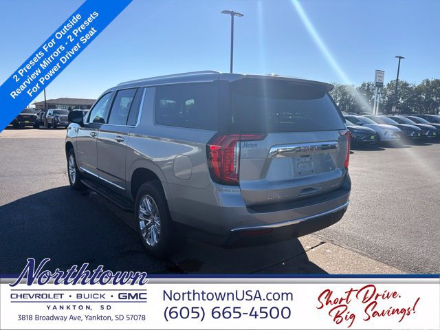 Used 2024 GMC Yukon XL SLT w/ SLT Luxury Package AWD/4WD image 12