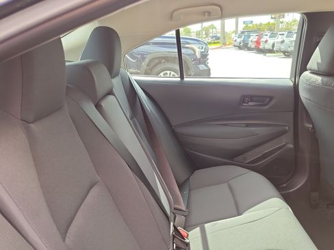 Used 2025 Toyota Corolla LE FWD image 15