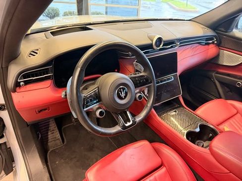 Used 2023 Maserati Grecale Modena AWD/4WD image 19