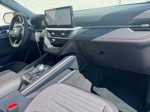 New 2026 Ford Explorer ST-Line w/ ST-Line Street Pack AWD/4WD image 19