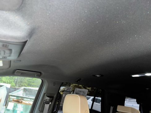 Used 2024 Chevrolet Tahoe Premier RWD image 20