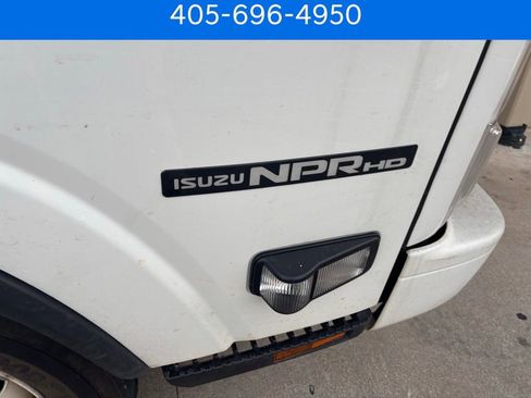 Used 2024 Isuzu NPR image 3