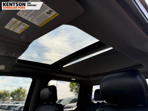 Used 2019 Ford F150 Lariat w/ Equipment Group 502A Luxury AWD/4WD image 34