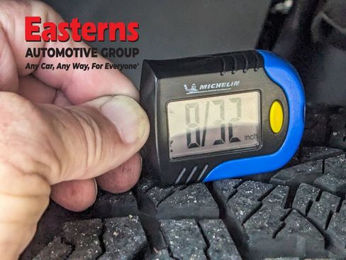Used 2024 Nissan Frontier PRO-4X w/ Technology Package AWD/4WD image 27