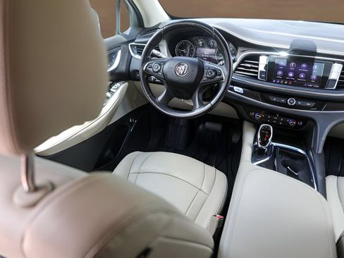 Used 2020 Buick Enclave Essence FWD image 26