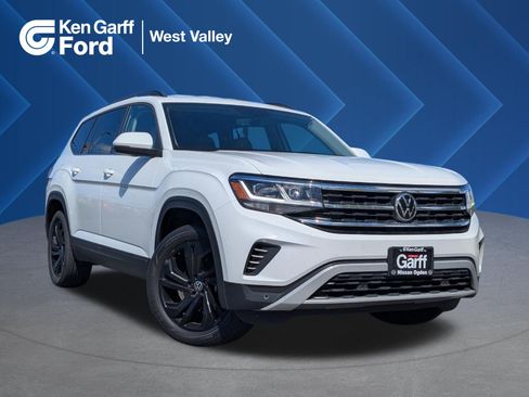 Used 2022 Volkswagen Atlas SE w/ Black Wheel Package AWD/4WD image 1