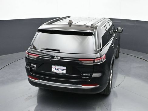 Used 2023 Jeep Grand Cherokee Limited AWD/4WD image 40