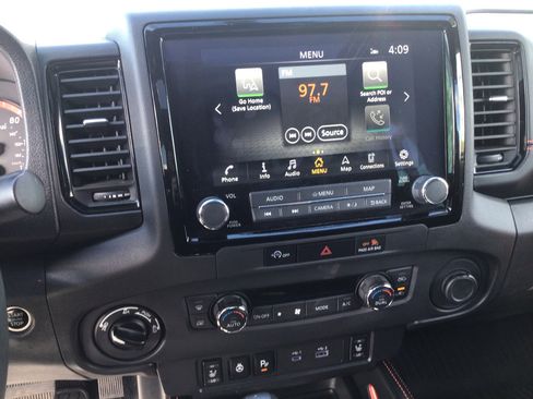Used 2024 Nissan Frontier PRO-4X w/ Pro Premium Package AWD/4WD image 11