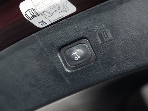 Used 2019 Ford Edge Titanium w/ Equipment Group 301A image 21