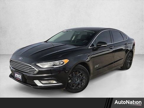 Used 2018 Ford Fusion Energi SE image 1