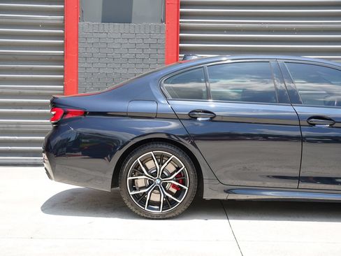 Used 2023 BMW 540i w/ M Sport Package RWD image 4