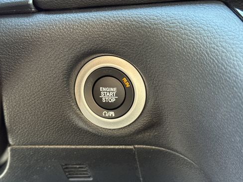 New 2026 Chrysler Pacifica Select w/ S Appearance Package FWD image 36