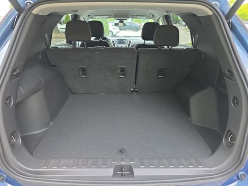 Used 2024 Chevrolet Equinox LT FWD image 30