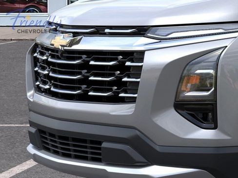 New 2026 Chevrolet Equinox LT w/ Convenience Package II AWD/4WD image 24