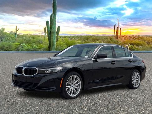 Used 2024 BMW 330i xDrive Sedan AWD/4WD image 2