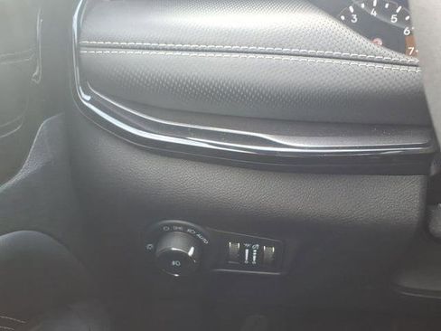 Certified 2023 Jeep Compass Altitude AWD/4WD image 20