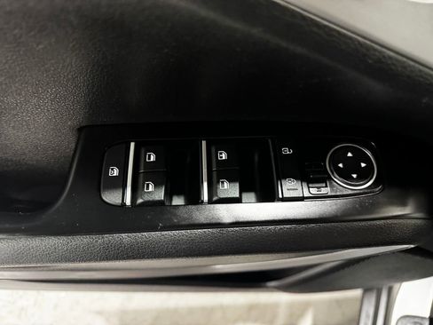 Used 2025 Kia Soul LX w/ LX Technology Package image 18