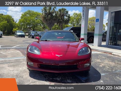 Used 2007 Chevrolet Corvette Convertible w/ Preferred Equipment Group RWD image 2