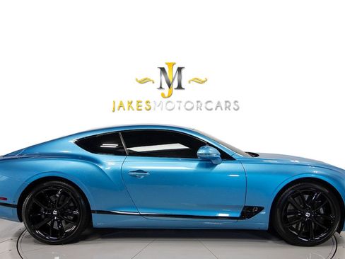 Used 2020 Bentley Continental GT image 13
