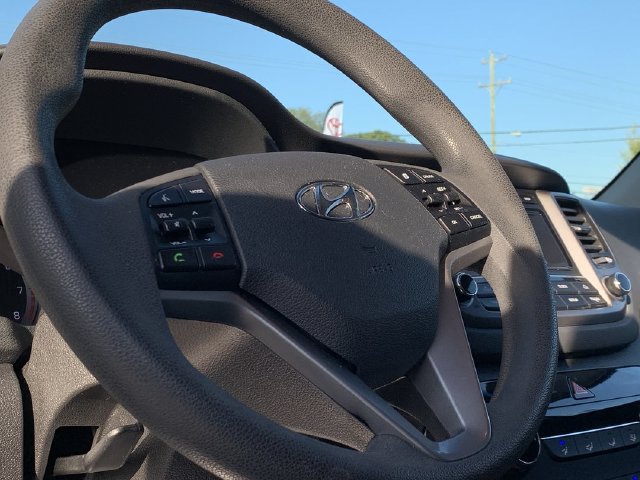 Used 2017 Hyundai Tucson Eco w/ Cargo Package AWD/4WD image 19