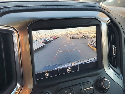 Used 2021 Chevrolet Silverado 1500 LT Trail Boss w/ Convenience Package II image 30