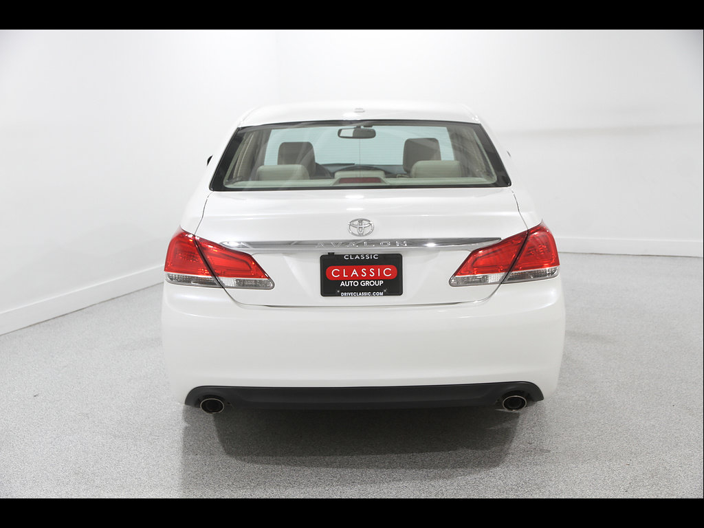 Used 2011 Toyota Avalon Limited FWD image 20