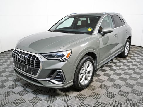 Used 2023 Audi Q3 2.0T Premium Plus AWD/4WD image 33