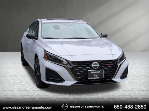 New 2025 Nissan Altima 2.5 SR w/ SR Premium Package image 1