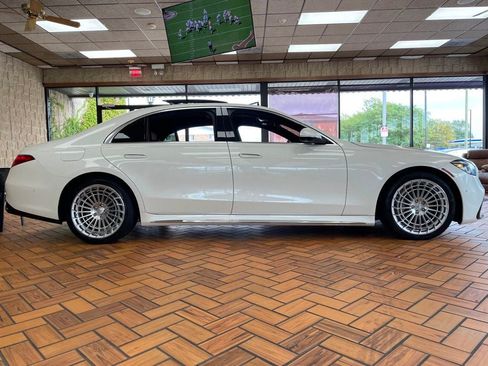 Used 2023 Mercedes-Benz S 580e 4MATIC Sedan w/ AMG Line image 8