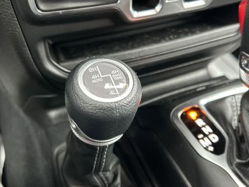 Used 2025 Jeep Wrangler Unlimited Sahara w/ Safety Group image 45