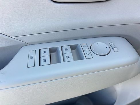 Used 2026 Hyundai Kona SEL Sport FWD image 11