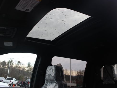 New 2026 GMC Sierra 2500 AT4 w/ AT4 Premium Plus Package image 17