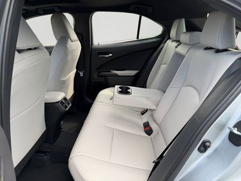 New 2026 Lexus UX 300h AWD image 8