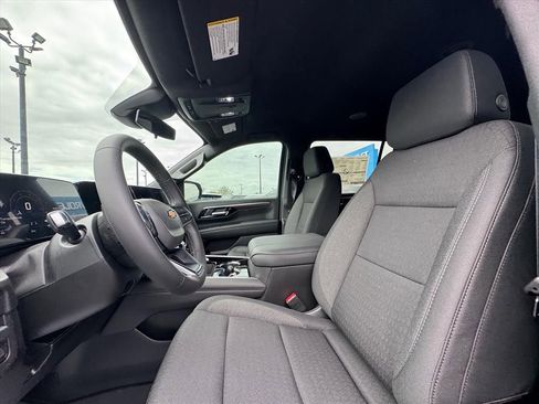 New 2026 Chevrolet Suburban LS AWD/4WD image 14