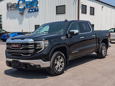 Used 2025 GMC Sierra 1500 SLT AWD/4WD image 1