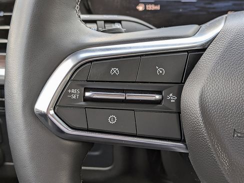Certified 2025 Chevrolet Tahoe Premier RWD image 24