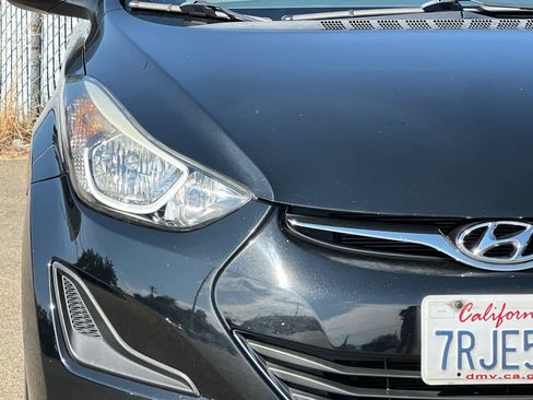 Used 2016 Hyundai Elantra SE FWD image 17