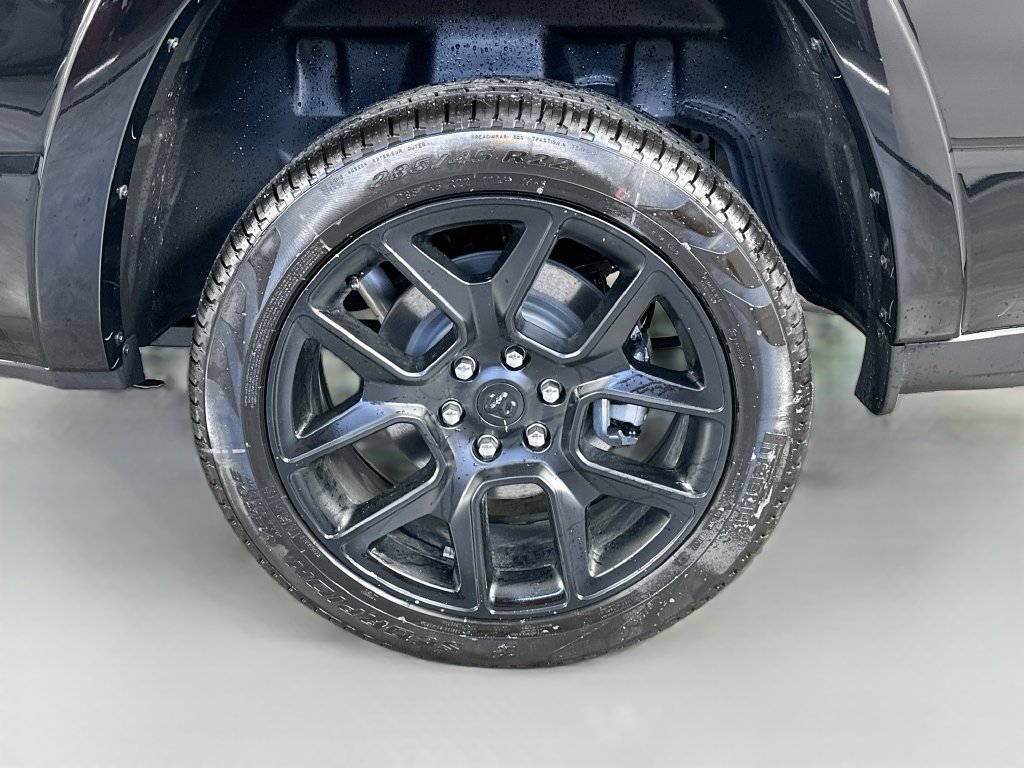New 2026 RAM 1500 Laramie AWD/4WD image 17