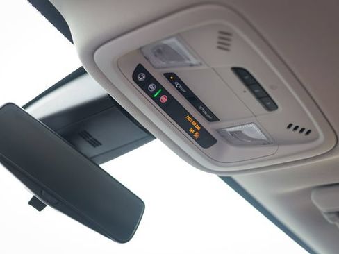 Used 2020 Chevrolet Traverse RS FWD image 61