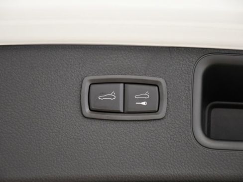 Certified 2026 Porsche Macan AWD/4WD image 60